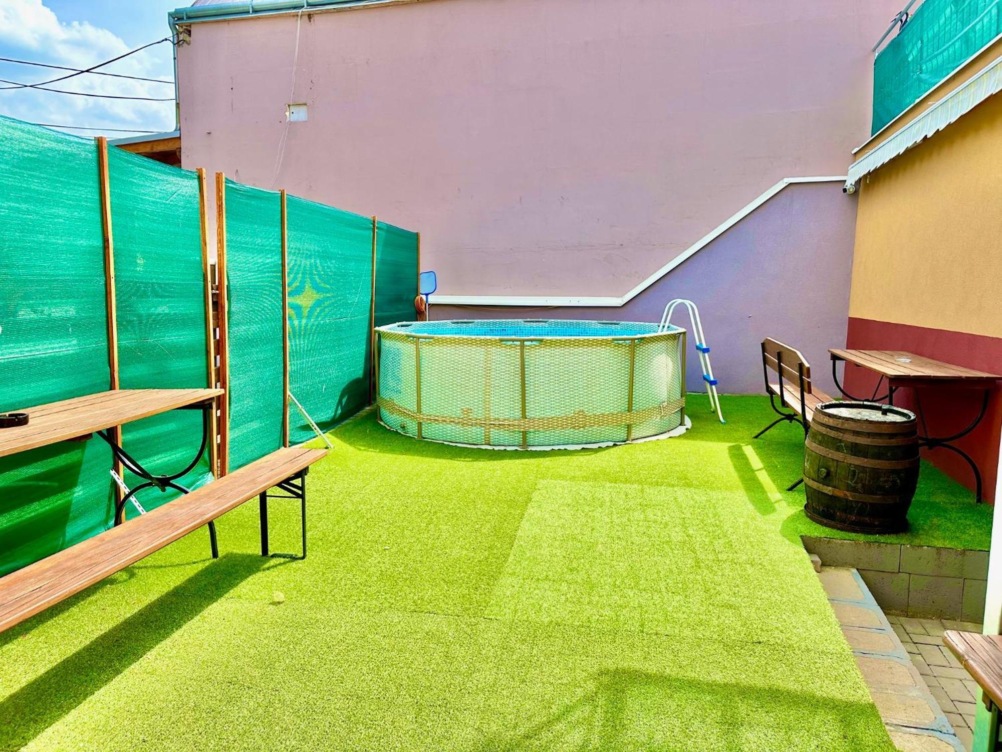 Penzion Bazen Vino Sklep U Palecku Zaječí Exterior foto